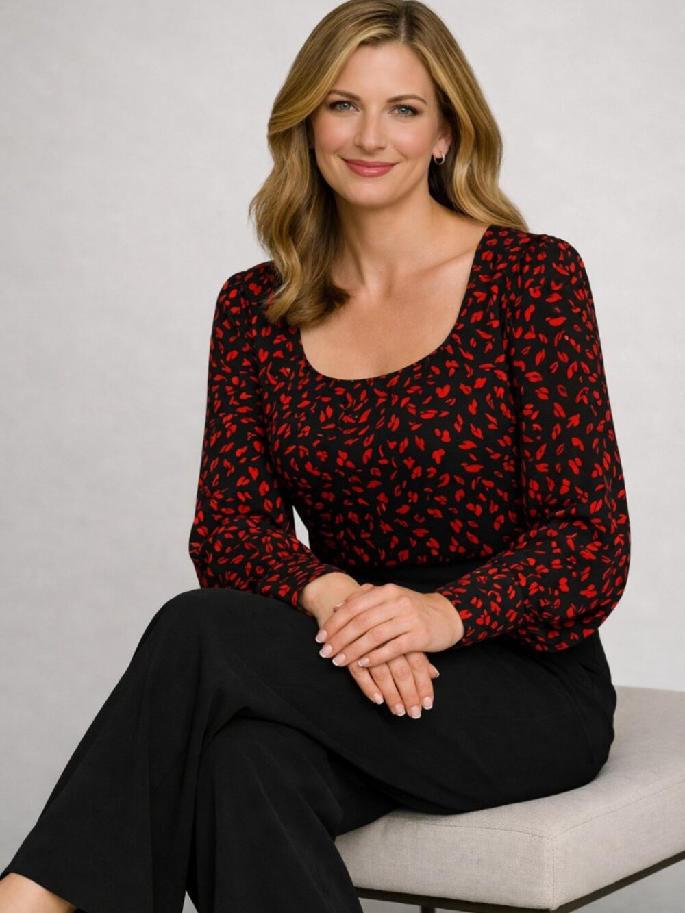 Black and Red Patterned Cropped Long Sleeve Blouse